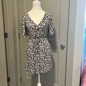 Abercrombie & Fitch Black and White Floral Wrap Dress